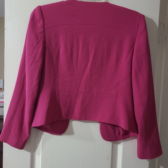 Chelsea28 Fuscia Blazer - Picture 3 of 4